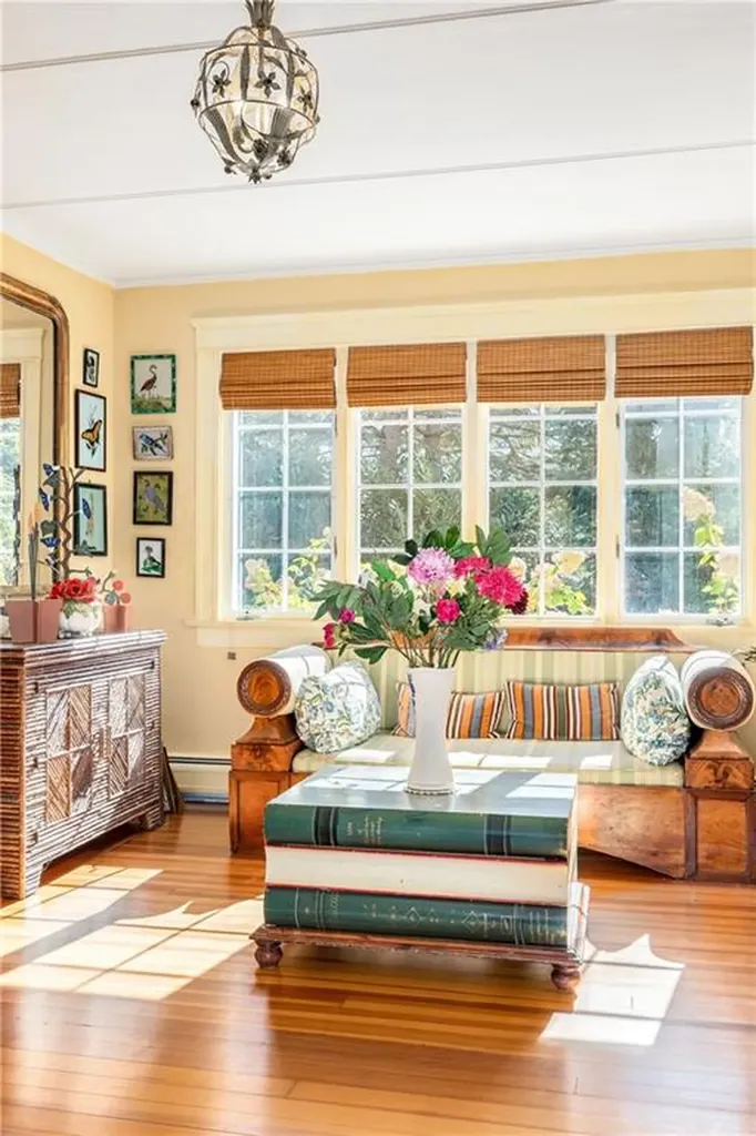 72 Highland Road Bristol RI 02809