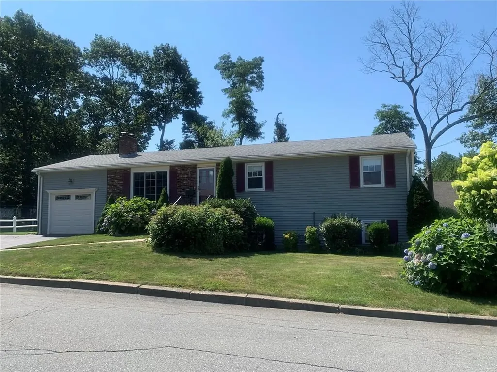 25 Twins Lane North Providence RI 02904