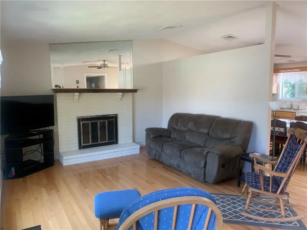 25 Twins Lane North Providence RI 02904
