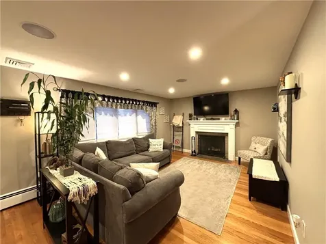 100 Howland Avenue East Providence RI 02914