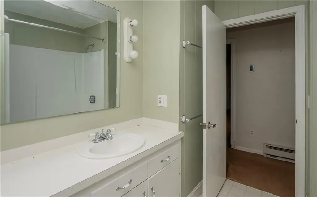 1055 Anthony Road Portsmouth RI 02871