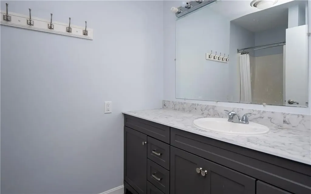 1055 Anthony Road Portsmouth RI 02871