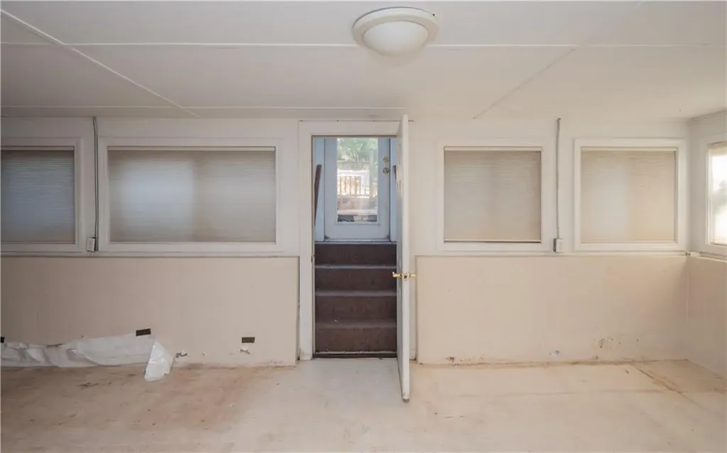 1055 Anthony Road Portsmouth RI 02871