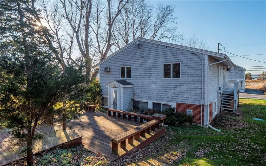 1055 Anthony Road Portsmouth RI 02871
