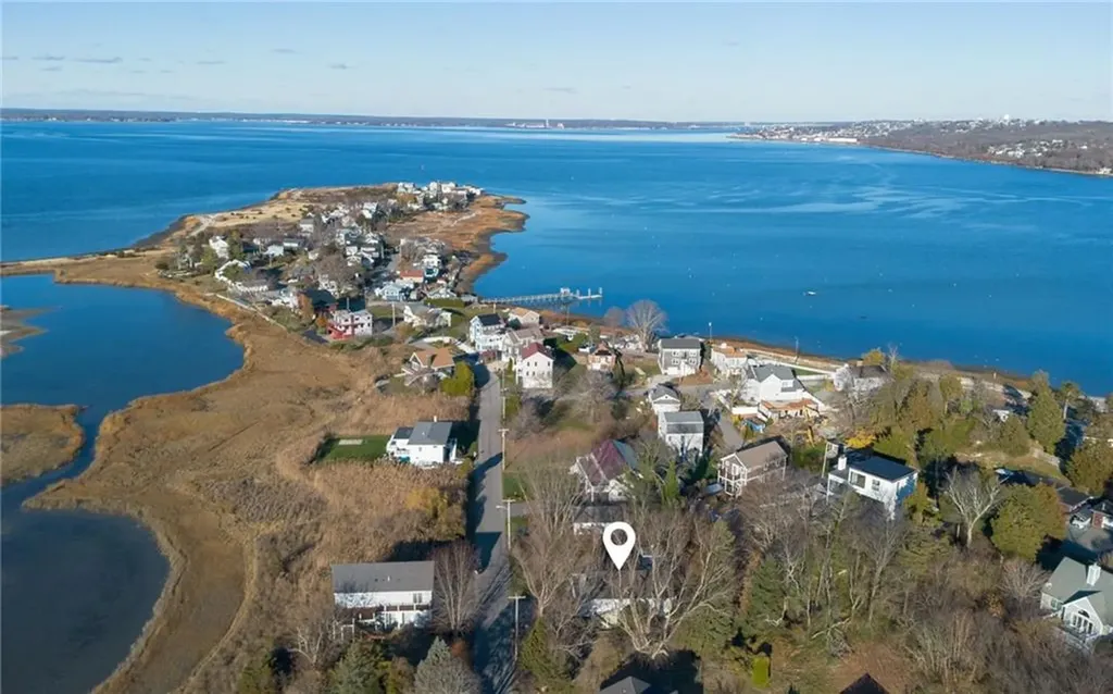1055 Anthony Road Portsmouth RI 02871