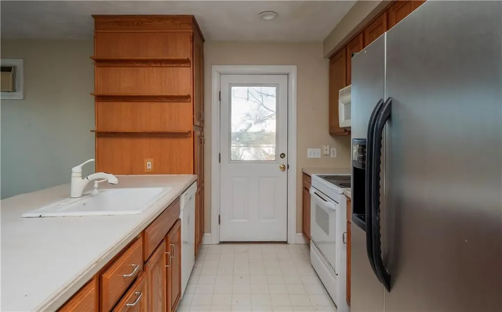 1055 Anthony Road Portsmouth RI 02871