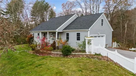 32 Francis Street Rehoboth MA 02769