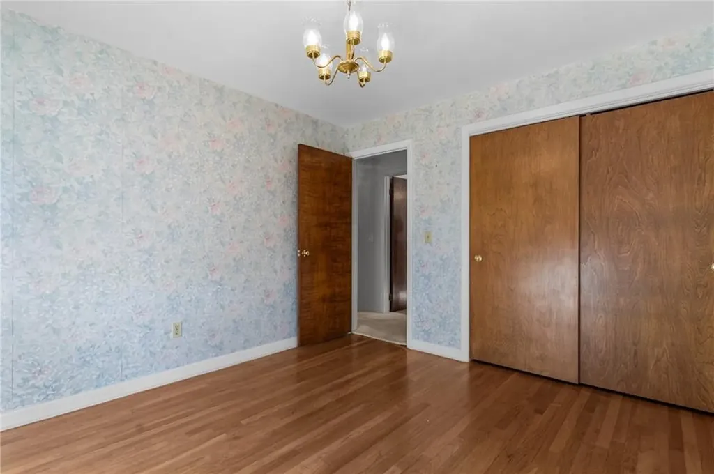 17 Meadow View Boulevard North Providence RI 02904