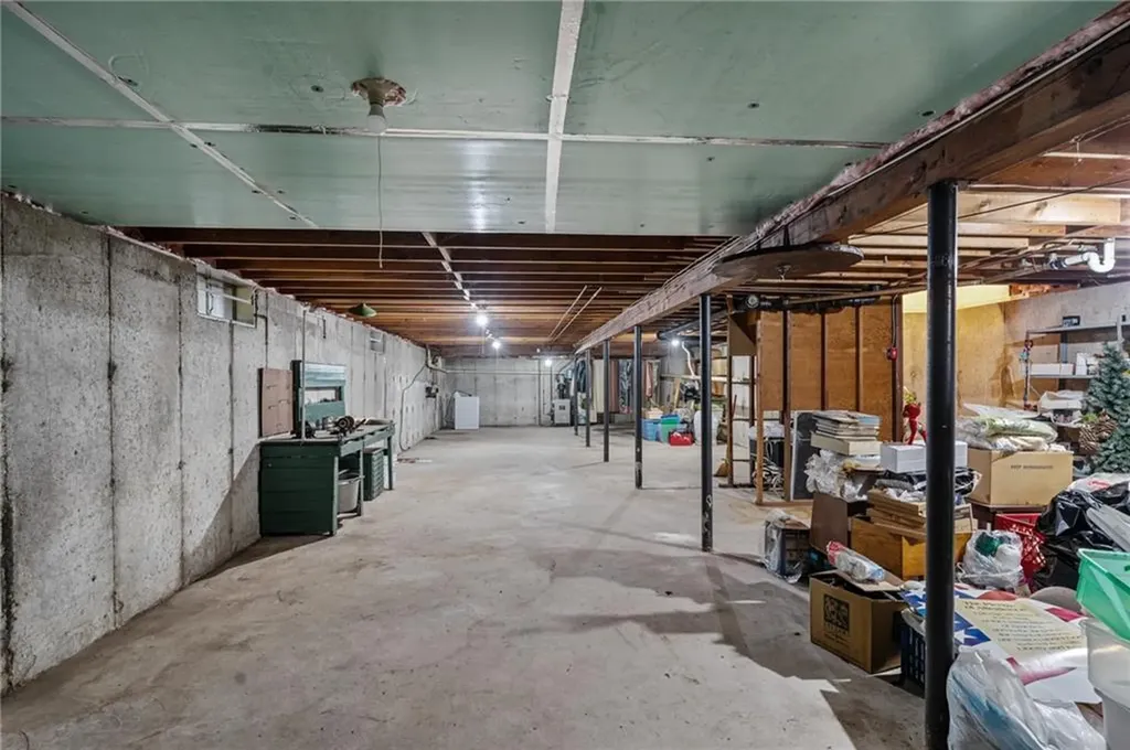 17 Meadow View Boulevard North Providence RI 02904