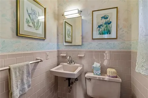 17 Meadow View Boulevard North Providence RI 02904