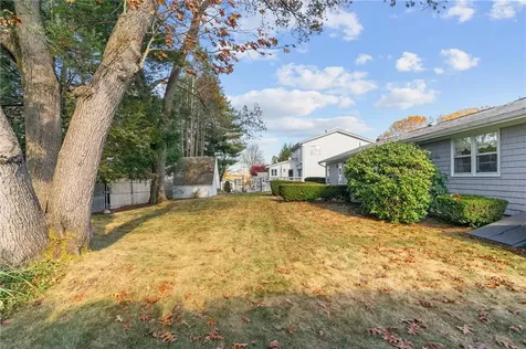 17 Meadow View Boulevard North Providence RI 02904