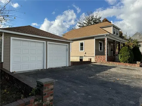 15 Reynolds Street East Providence RI 02914