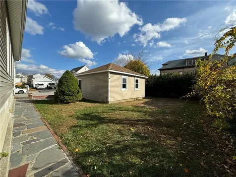 15 Reynolds Street East Providence RI 02914