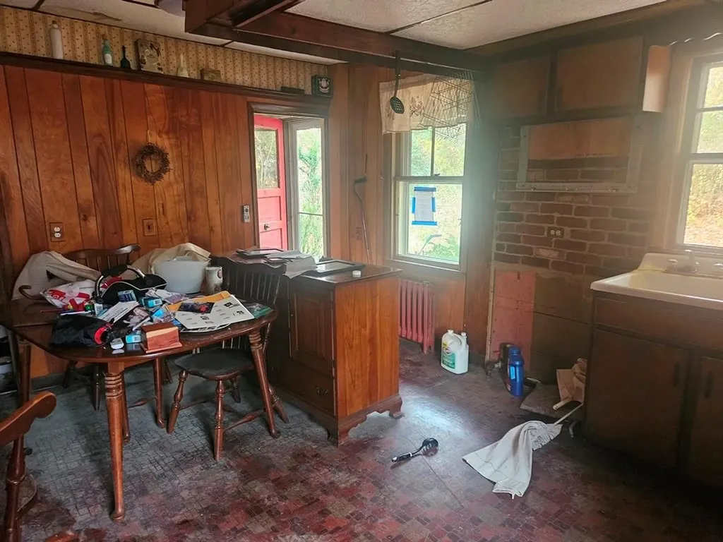 120 1/2 Pine Hill Avenue Johnston RI 02919