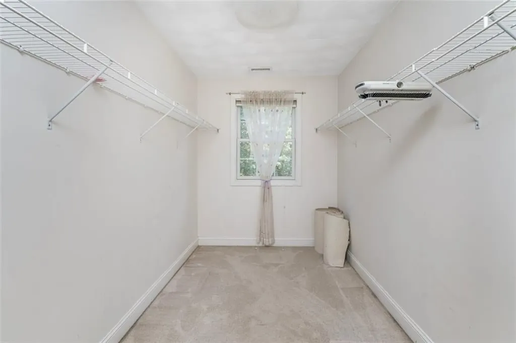 18 Ridgevale Court Cranston RI 02921
