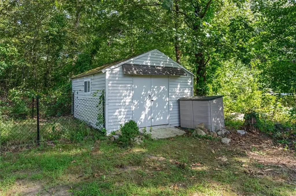 18 Ridgevale Court Cranston RI 02921