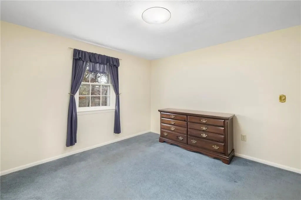 10 Cahir Court Warwick RI 02889