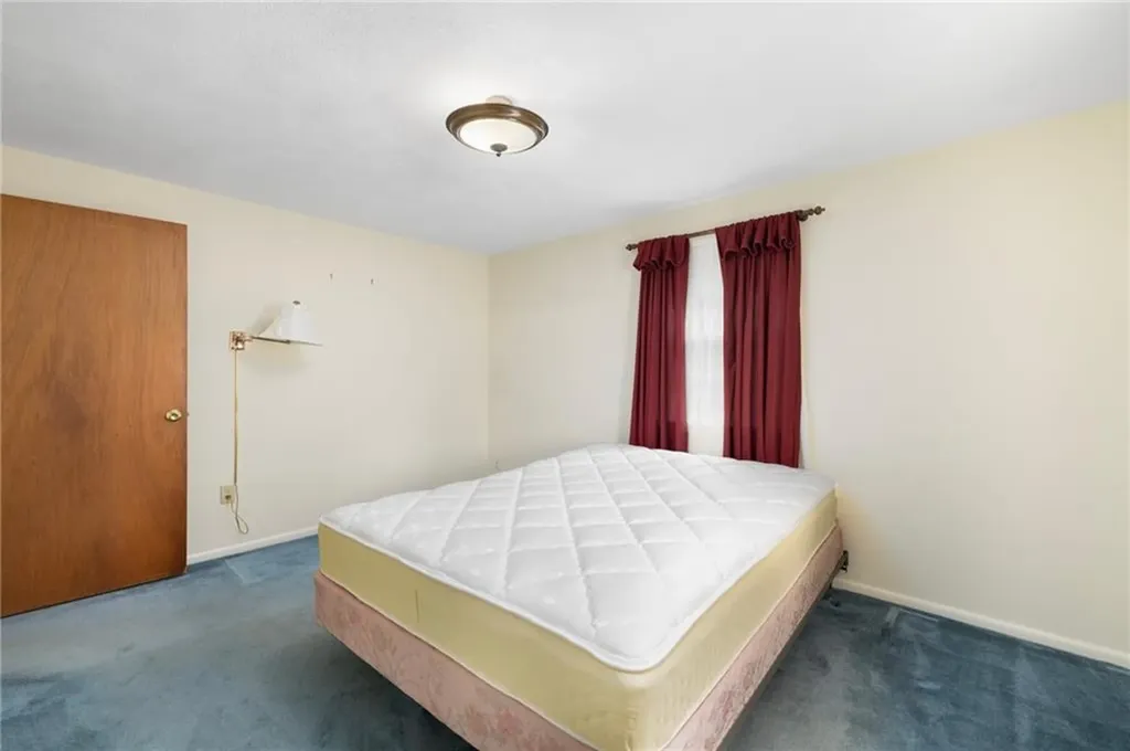 10 Cahir Court Warwick RI 02889