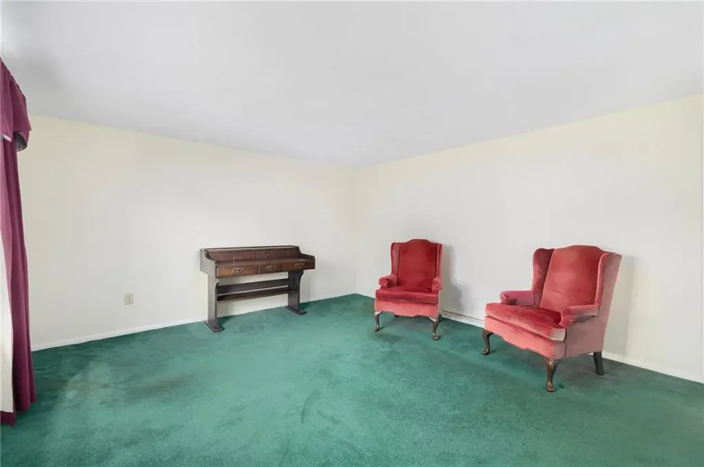 10 Cahir Court Warwick RI 02889