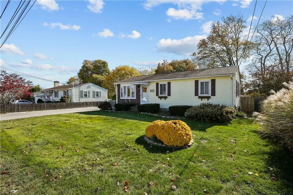 108 Blanchard Avenue Warwick RI 02888