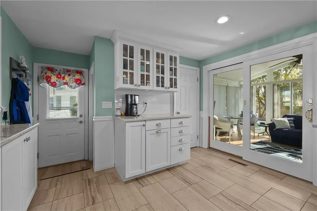 108 Blanchard Avenue Warwick RI 02888