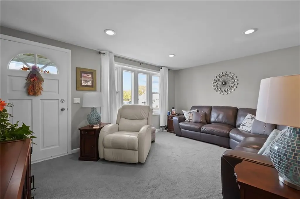 108 Blanchard Avenue Warwick RI 02888