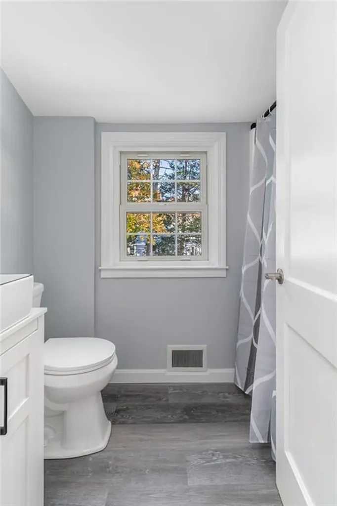 37 Westbrook Road Warwick RI 02886