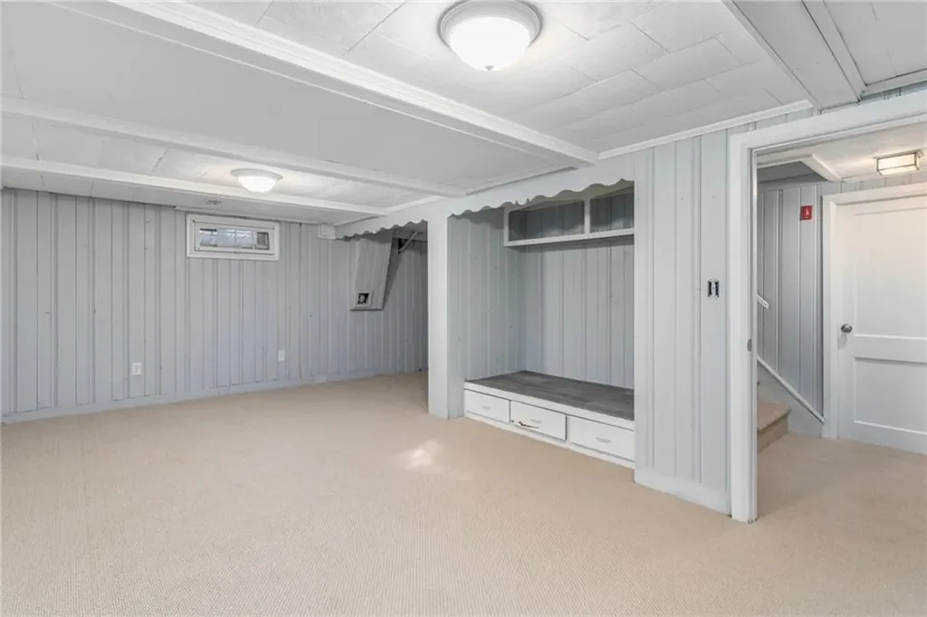 37 Westbrook Road Warwick RI 02886