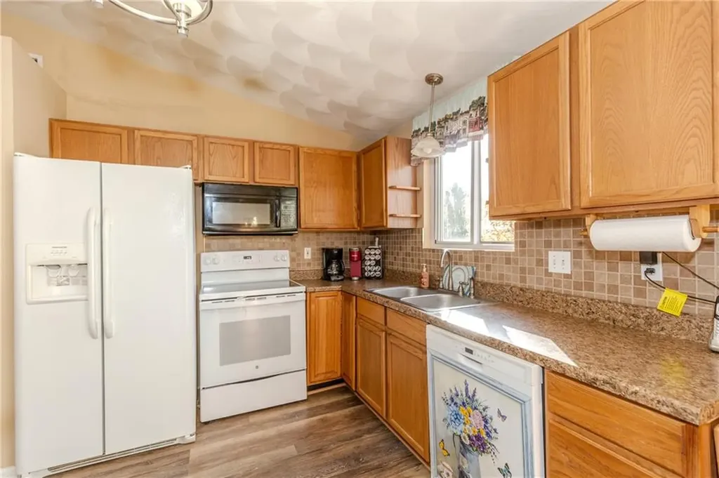 5 Kingston Street Johnston RI 02919
