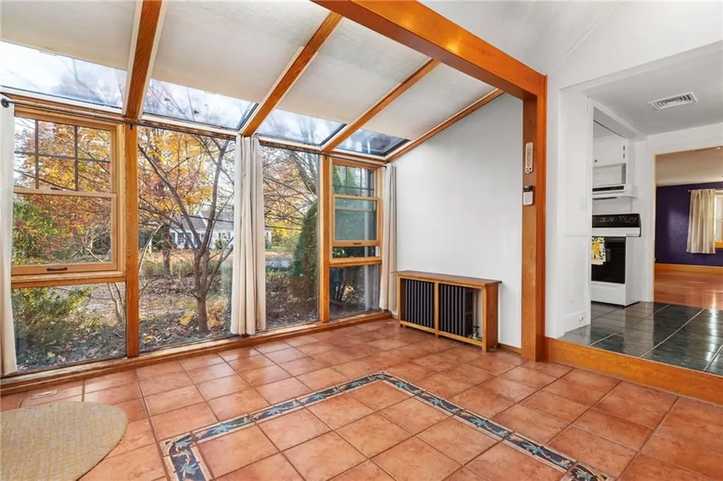 509 Squantum Drive Warwick RI 02888