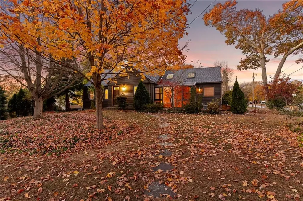 509 Squantum Drive Warwick RI 02888