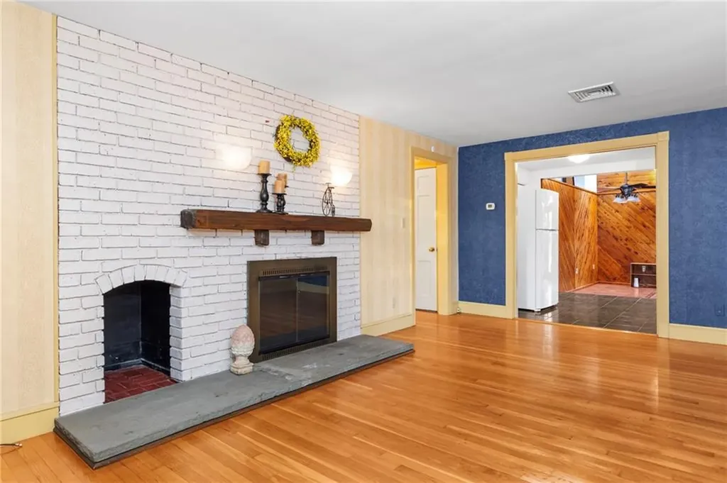 509 Squantum Drive Warwick RI 02888