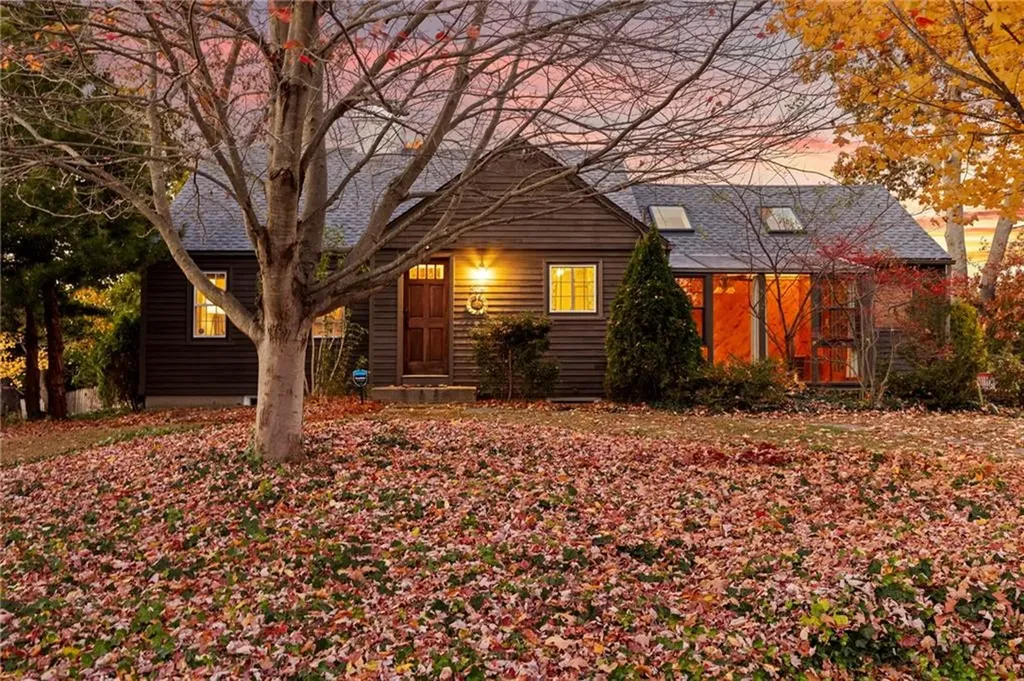 509 Squantum Drive Warwick RI 02888