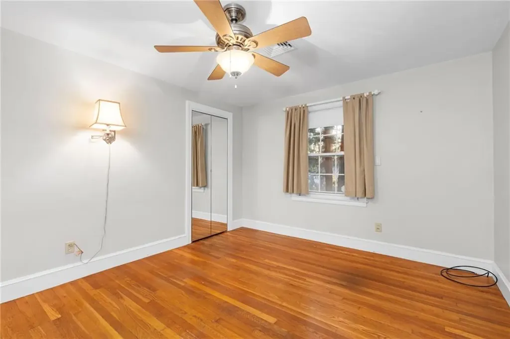 509 Squantum Drive Warwick RI 02888