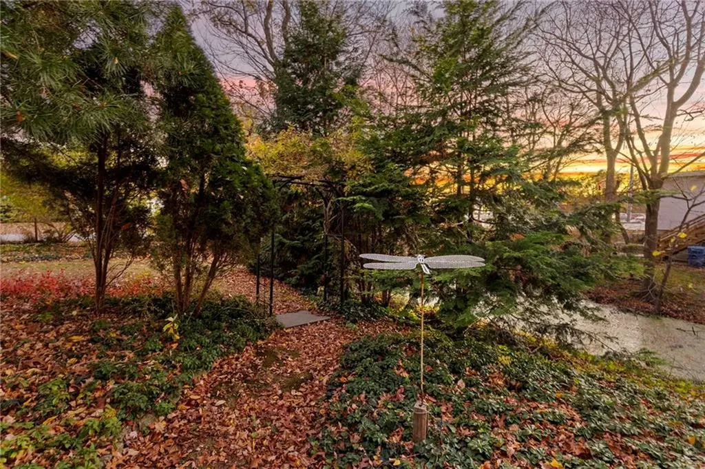 509 Squantum Drive Warwick RI 02888
