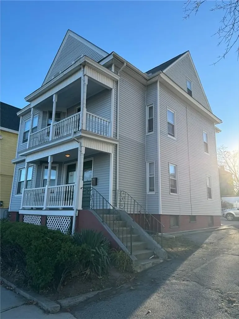 843 Elmwood Avenue Providence RI 02907