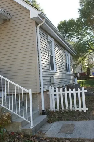 214 Chandler Avenue Pawtucket RI 02860