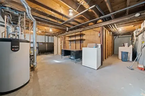 7 Sleepy Hollow Road East Greenwich RI 02818