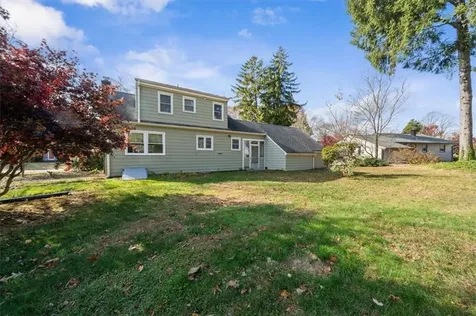 7 Sleepy Hollow Road East Greenwich RI 02818