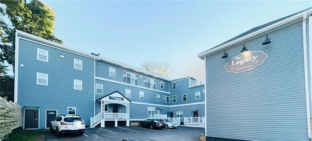 122 Chestnut Street Central Falls RI 02863