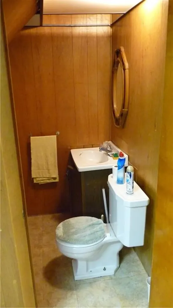 16 Whipple Court North Providence RI 02911