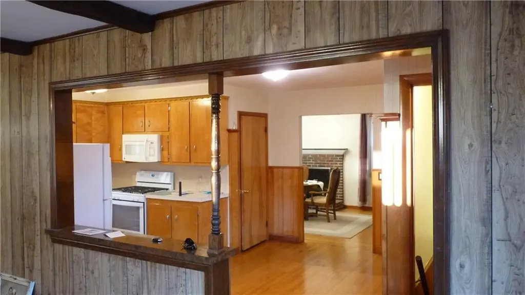 16 Whipple Court North Providence RI 02911