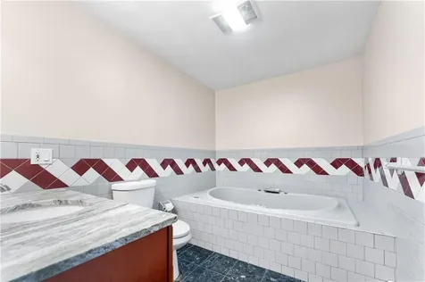 48 Cedar Avenue East Providence RI 02915