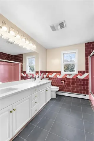 48 Cedar Avenue East Providence RI 02915