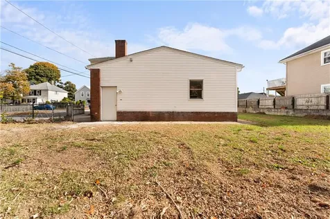 48 Cedar Avenue East Providence RI 02915