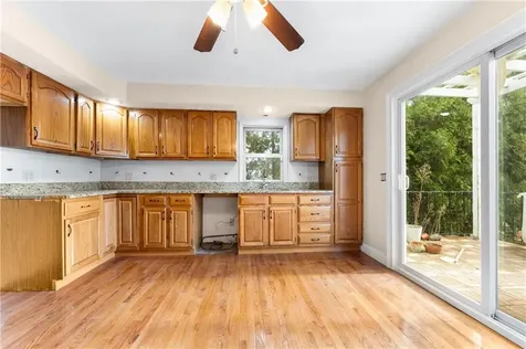 48 Cedar Avenue East Providence RI 02915