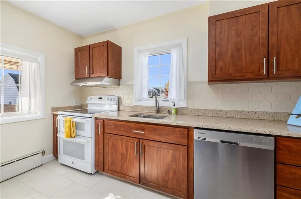 140 Sinclair Avenue Cranston RI 02907