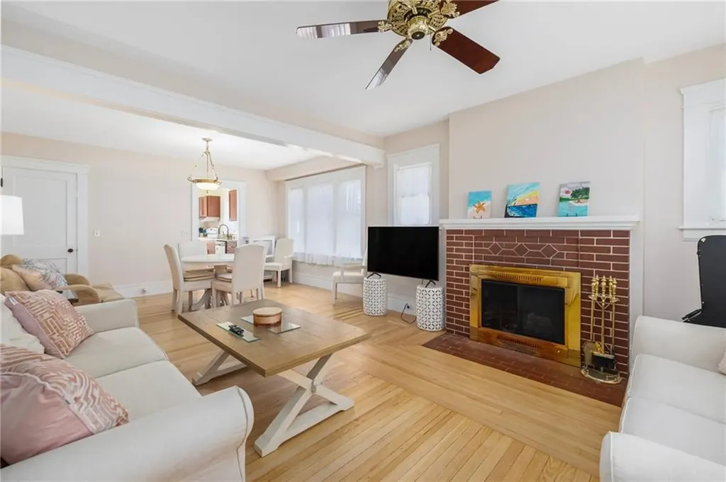 140 Sinclair Avenue Cranston RI 02907