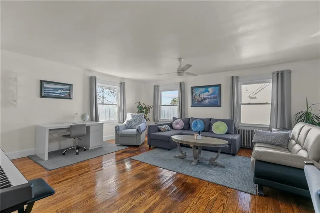 861 Aquidneck Avenue Middletown RI 02842