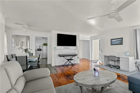 861 Aquidneck Avenue Middletown RI 02842